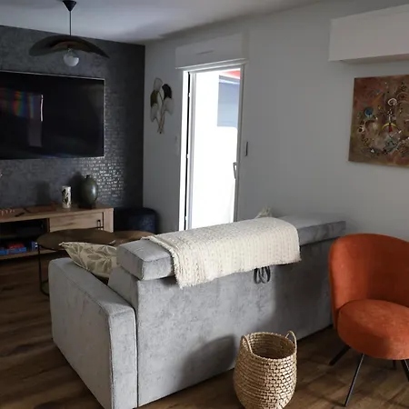 En Lisiere De Foret *