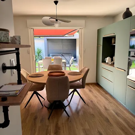 En Lisiere De Foret *