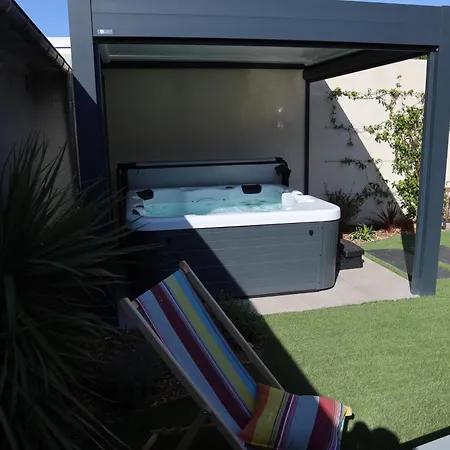 Holiday home Bois De Courlay *