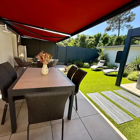 Holiday home Bois De Courlay